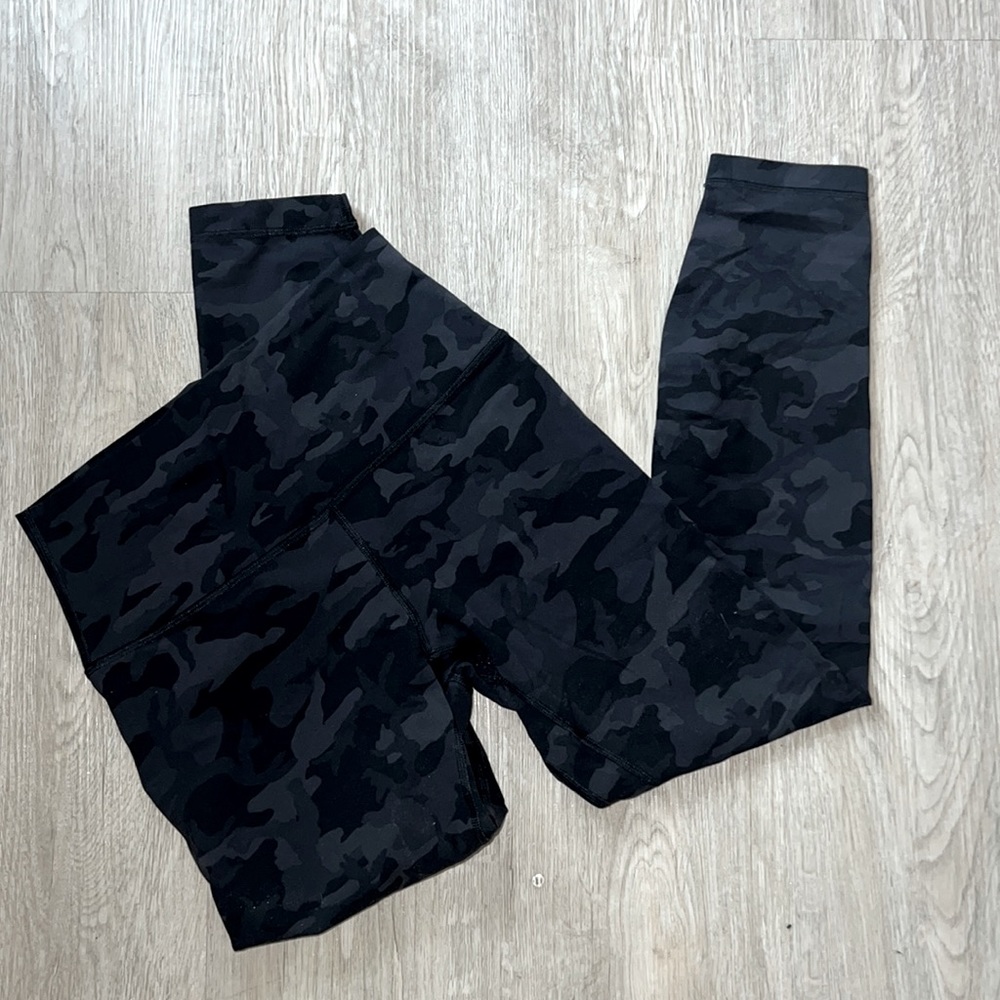 Lululemon Camo Align leggings 6